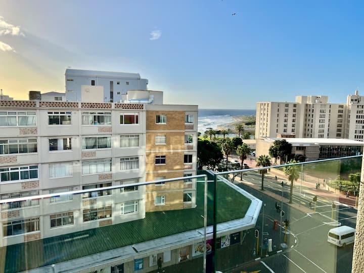 2 Bedroom Property for Sale in Three Anchor Bay Western Cape